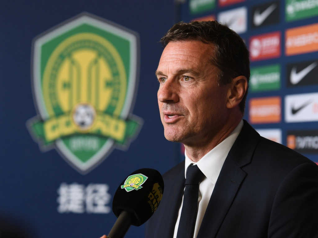 使得他成为 使得他成为