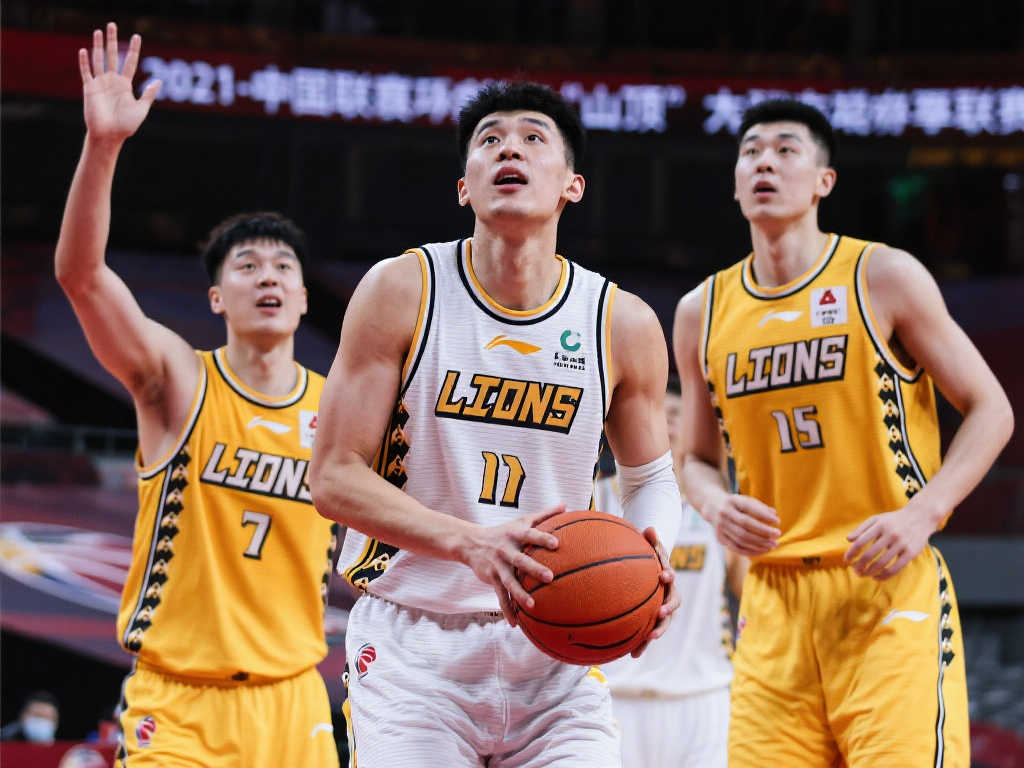 紧密防守时 紧密防守时